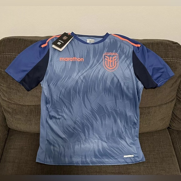 Marathon Authentic Ecuador National Team Soccer Training Jersey Men’s Sz: Large